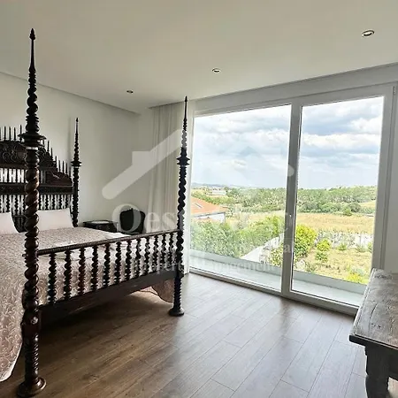 Casa Magnolia Matas (Lisbon)