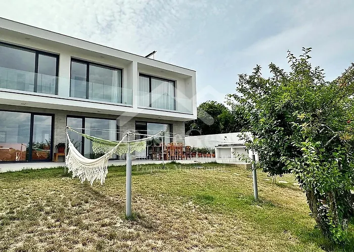 Casa Magnolia Matas (Lisbon)