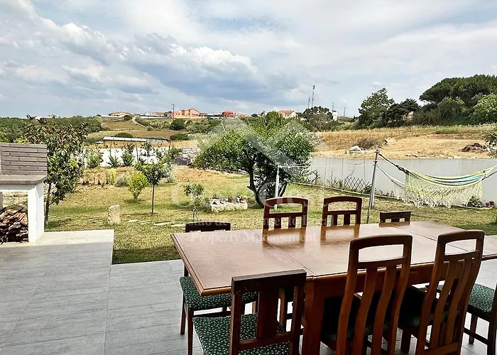 Casa Magnolia Matas (Lisbon)